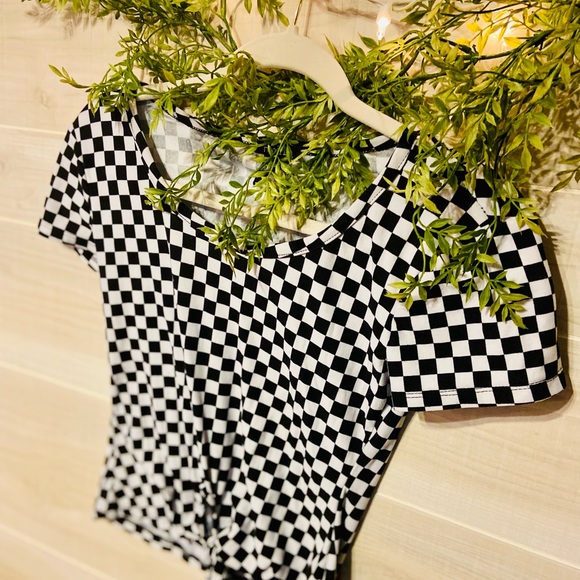 Rue 21 Checkered Crop Top - Picture 1 of 4